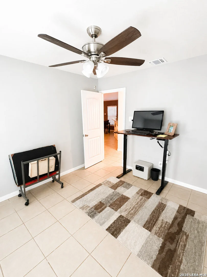 Photo of 1376 Hedgestone