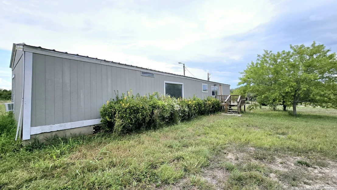 Photo of 374 COUNTY ROAD 574