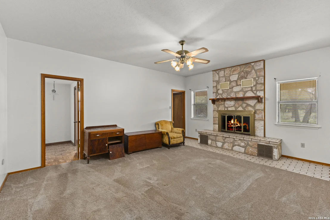 Photo of 165 SETTLERS CIR