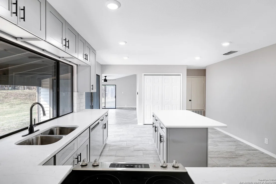 Photo of 10316 ROYAL MEADOWS