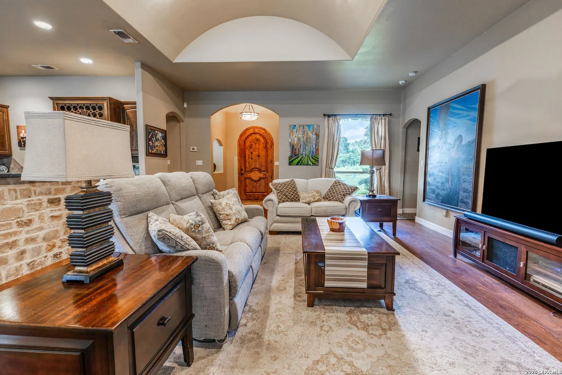 Photo of 110 SANDPIPER LN