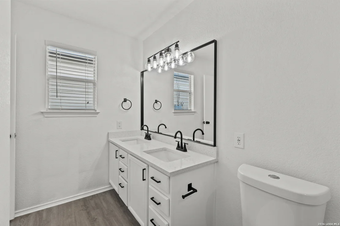 Photo of 1415 Barker Bay