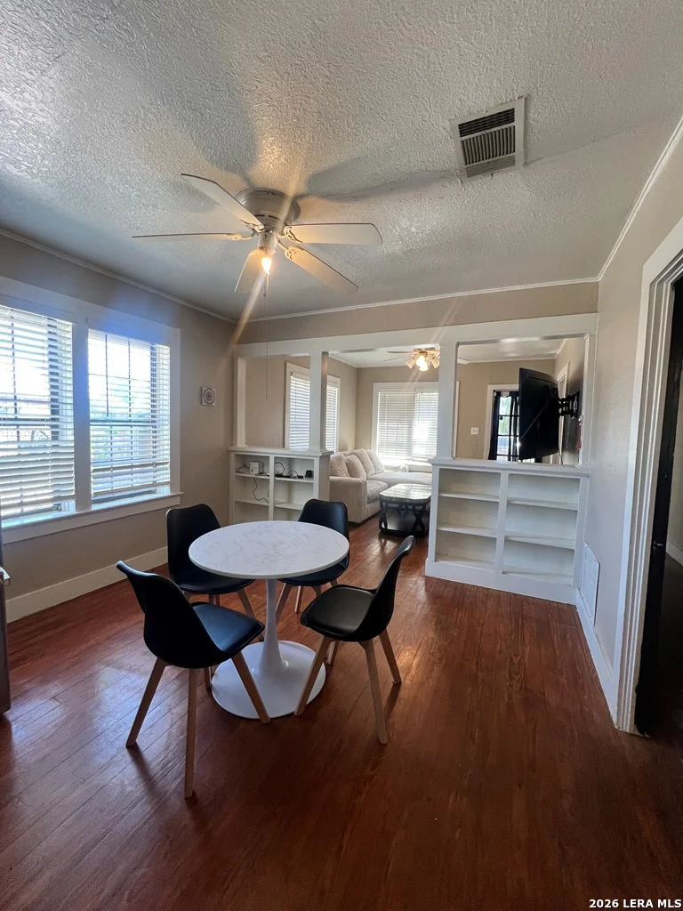 Photo of 274 S Ceylon