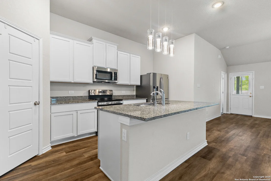 Photo of 6910 Emerald Valley
