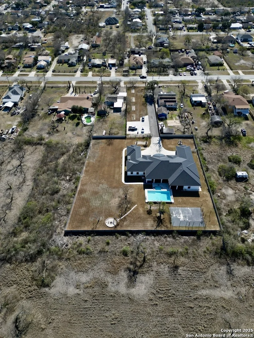 Photo of 903 Gillette Blvd