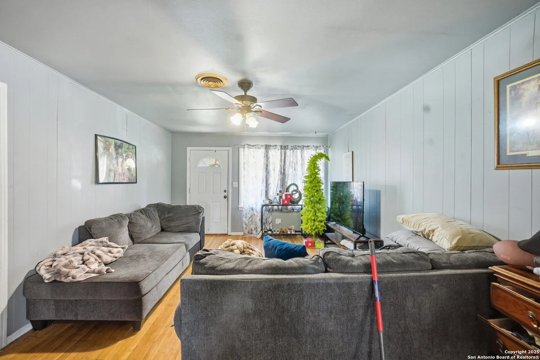 Photo of 235 Meadow