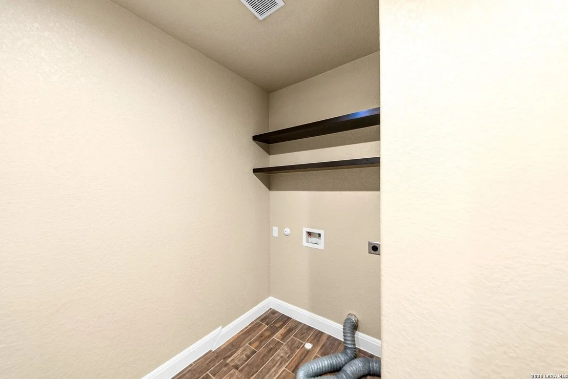 Photo of 1009 Bluebonnet Ln