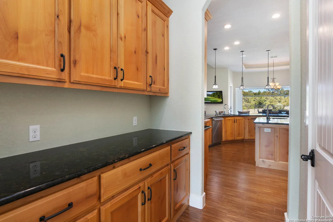 Photo of 832 oak bluff