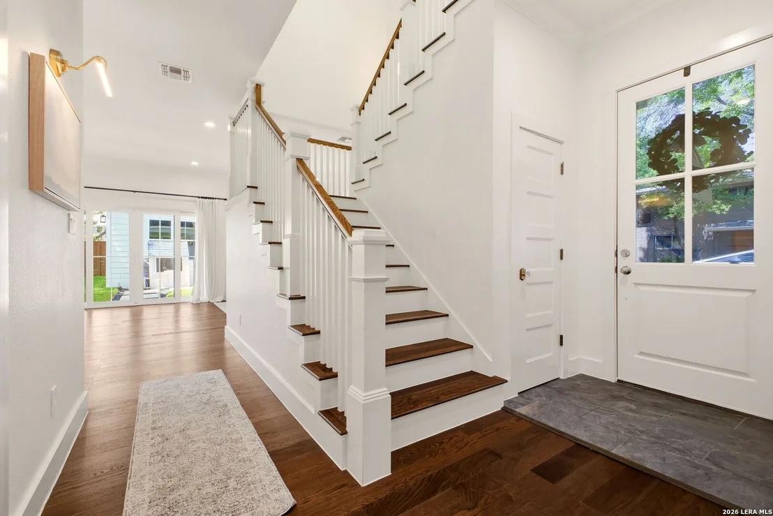 Photo of 301 OGDEN LN