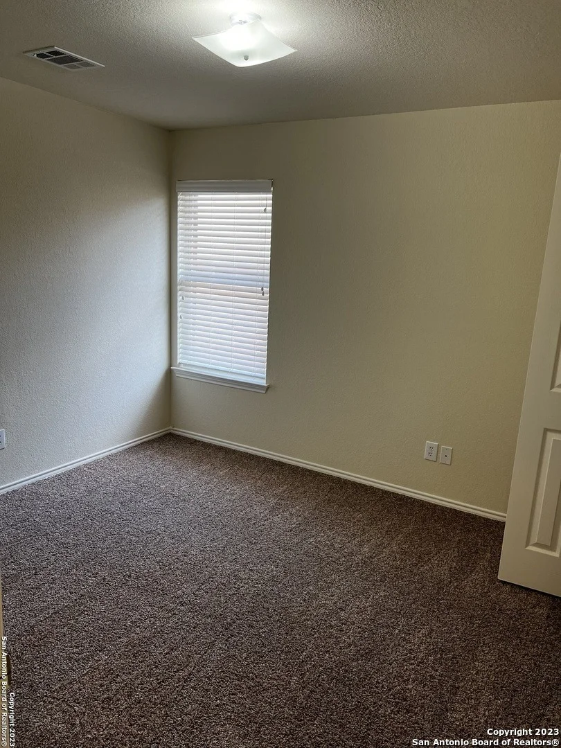 Photo of 12610 Point Sound