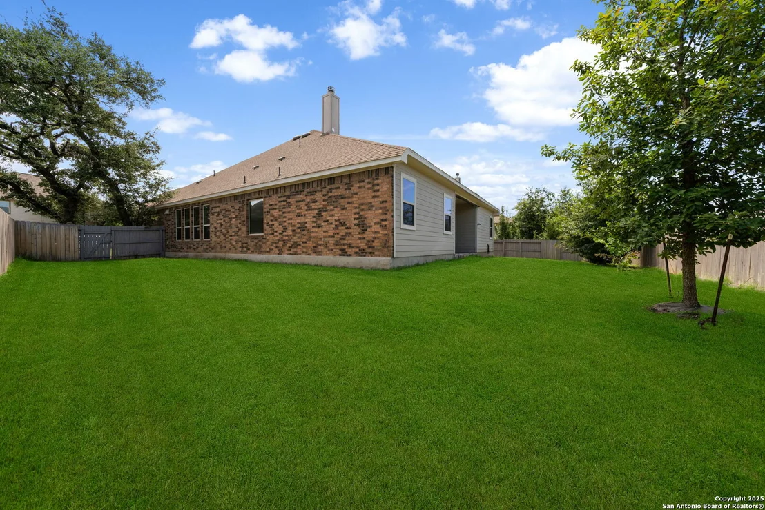 Photo of 122 Noble Woods