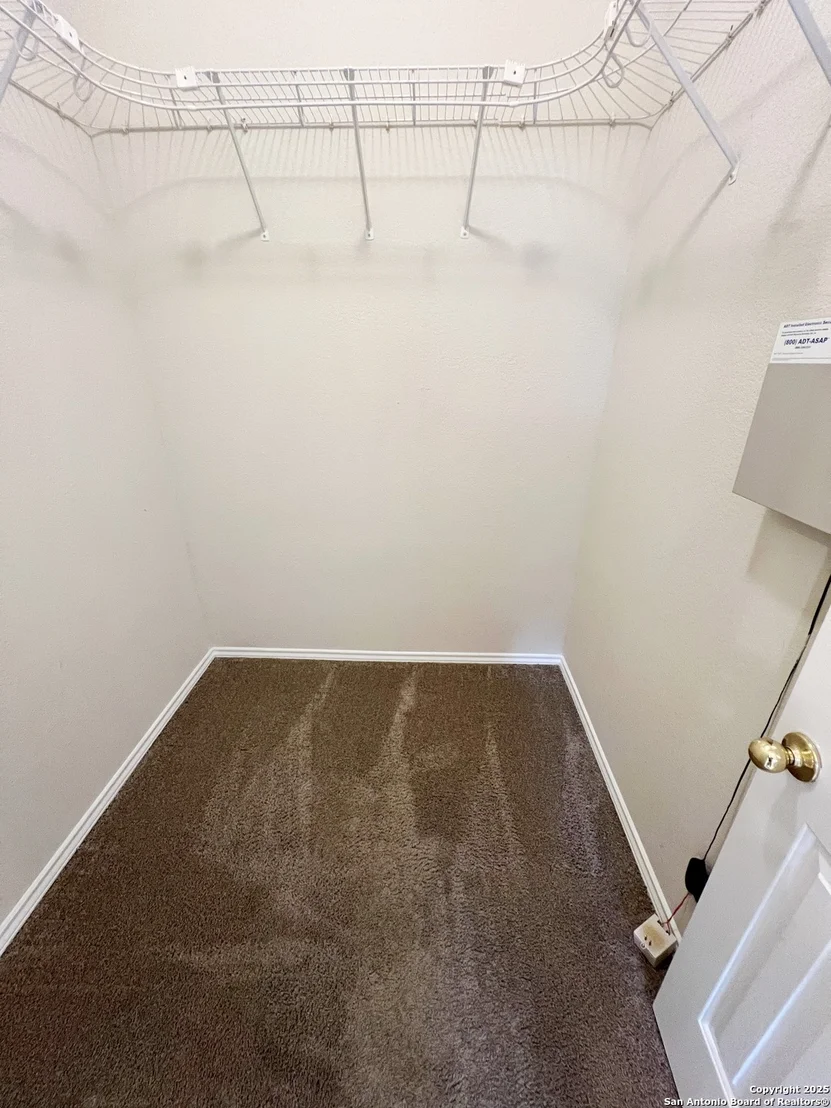 Photo of 7130 Heathers Place
