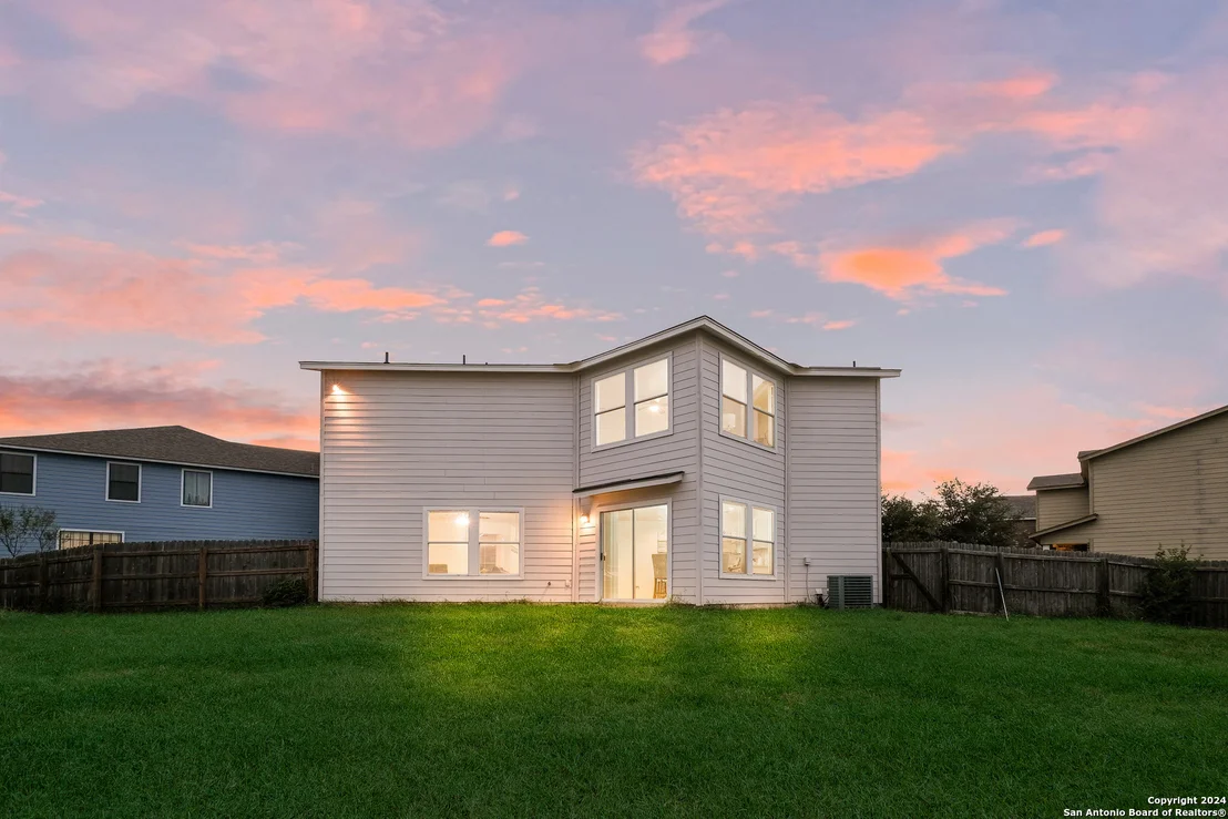 Photo of 8902 Catkin Meadow