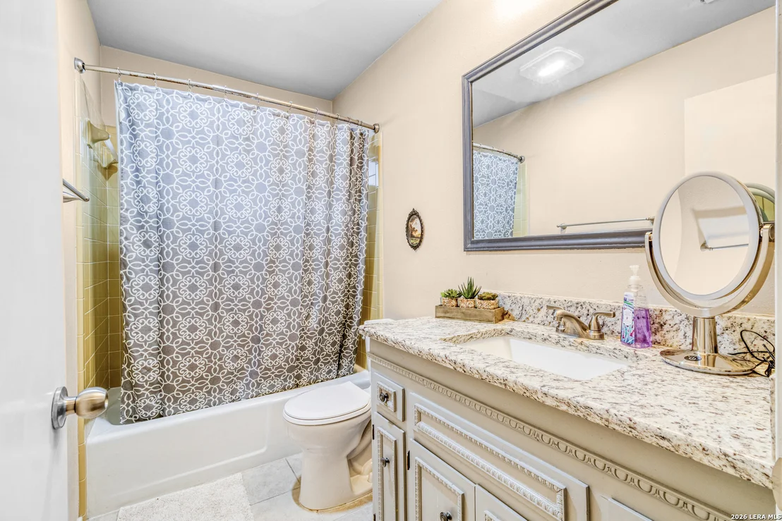 Photo of 1406 BUTTON LN