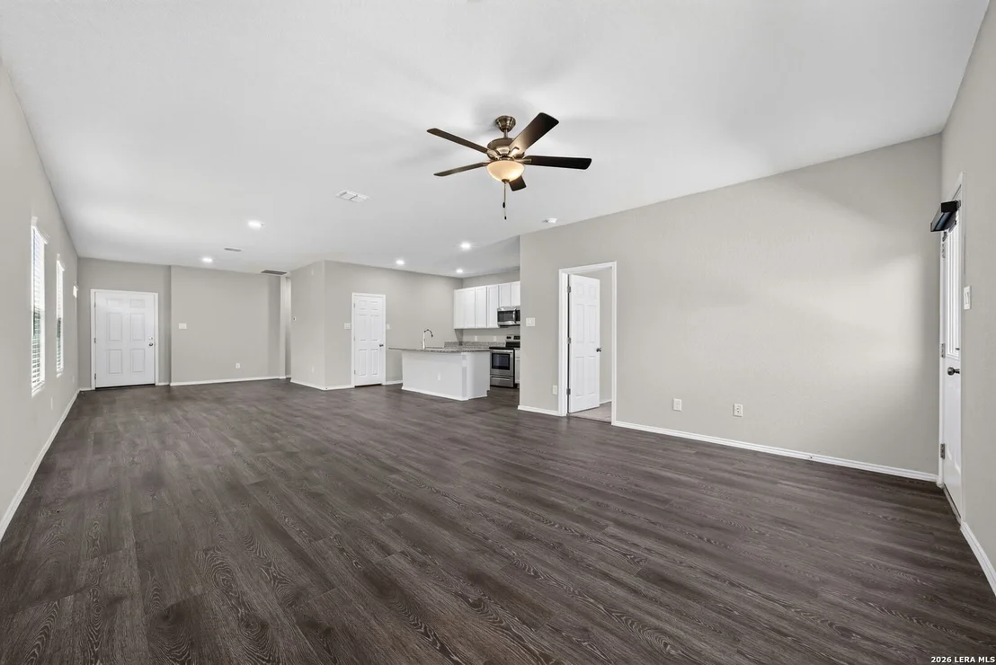 Photo of 3239 Farm Oak