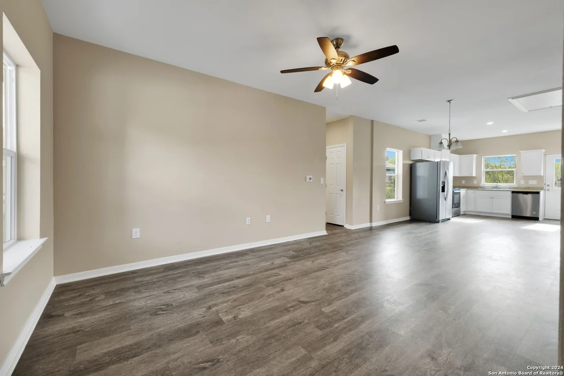 Photo of 506 PRECIOUS DR