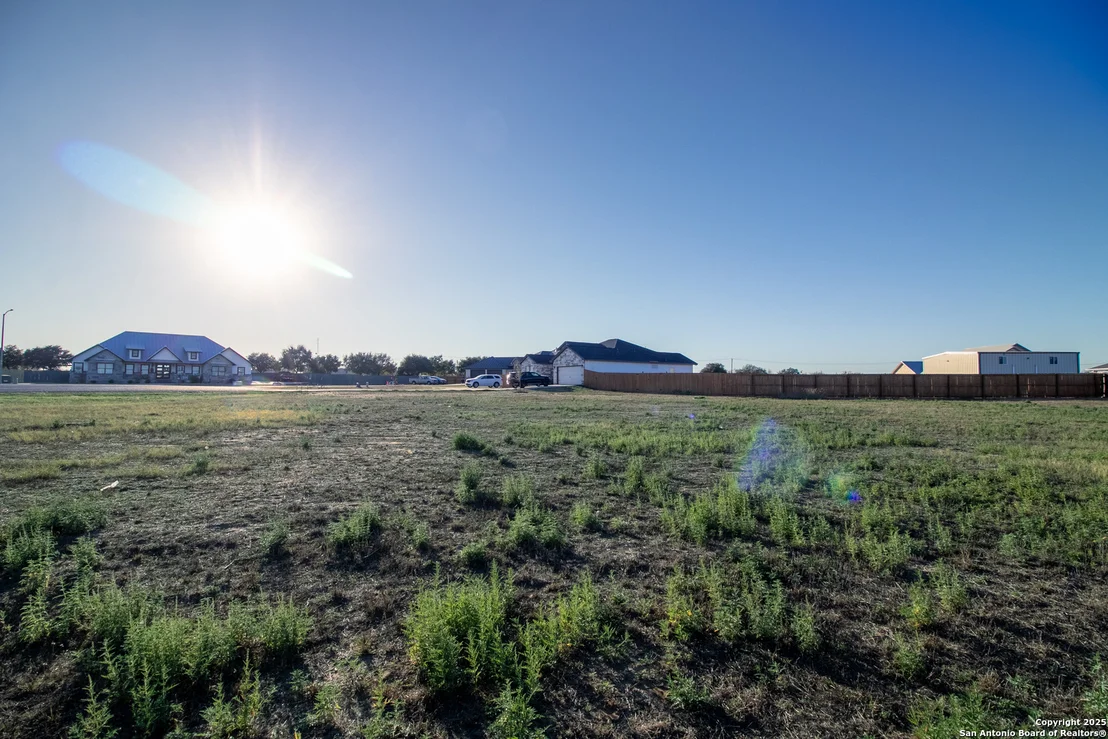 Photo of 109 W TREE FARM DR