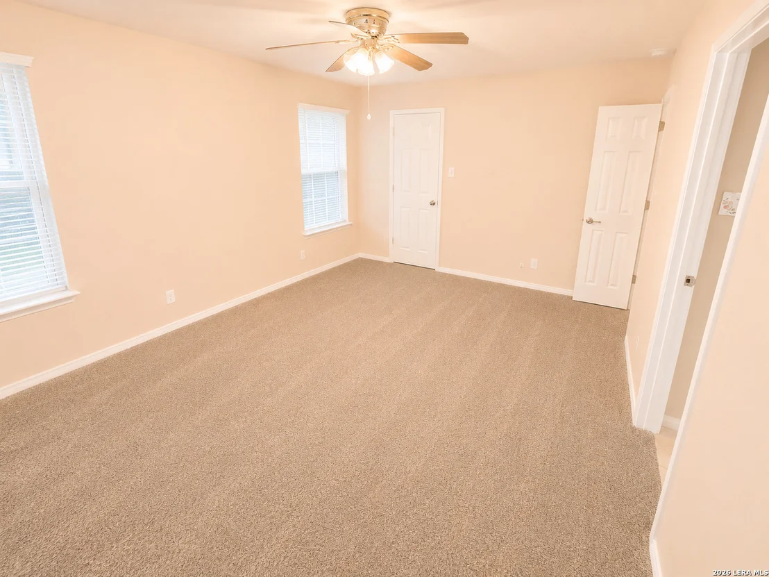 Photo of 535 DIANA DR