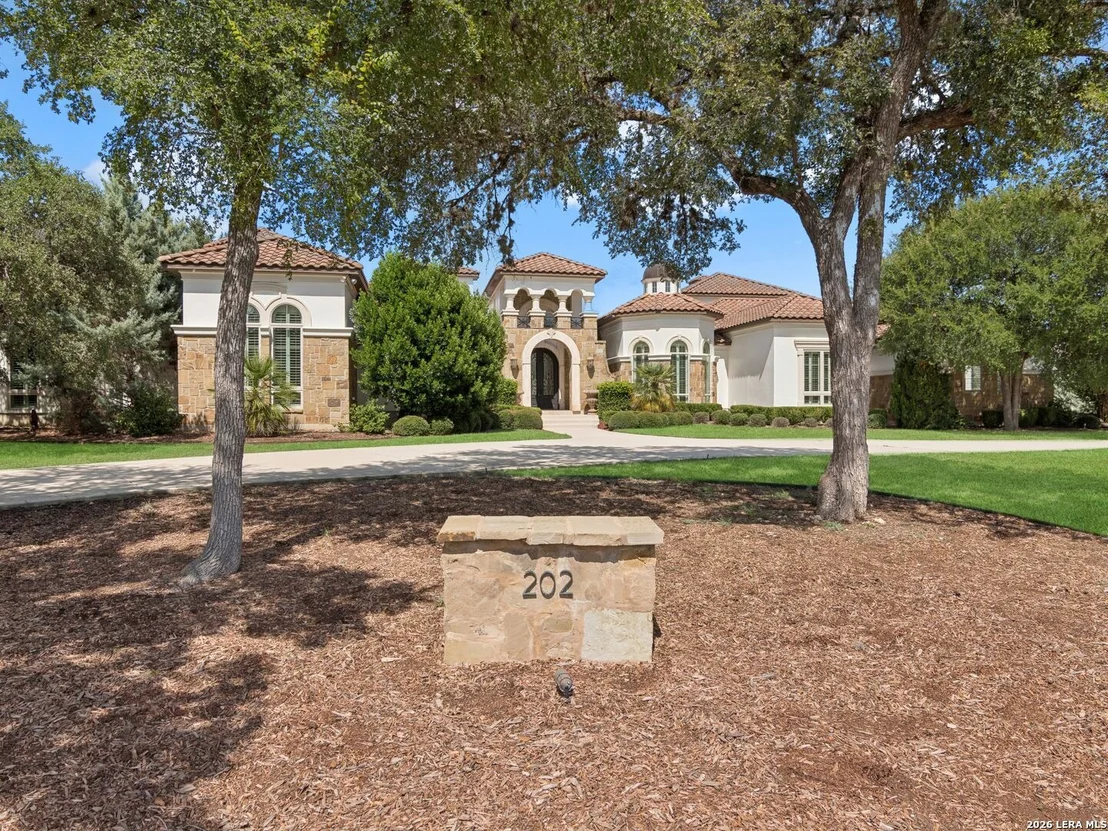 Photo of 202 WELLESLEY LOOP