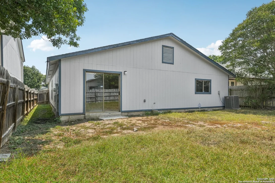Photo of 8343 Bent Meadow