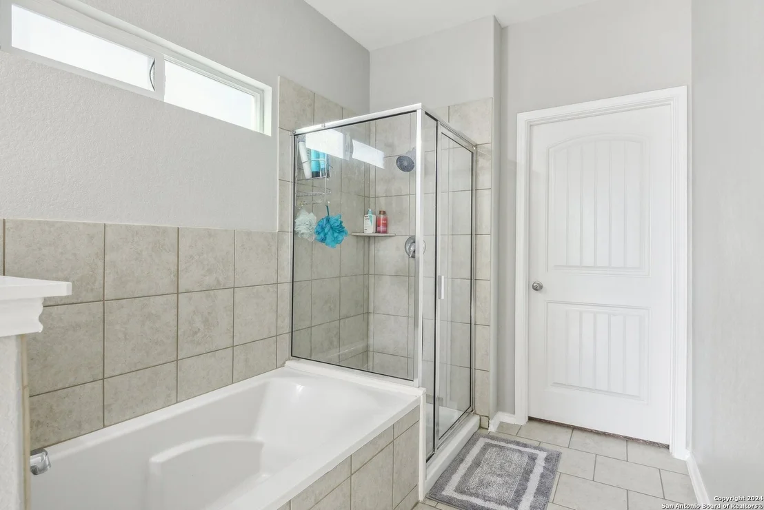 Photo of 429 KINGS WAY