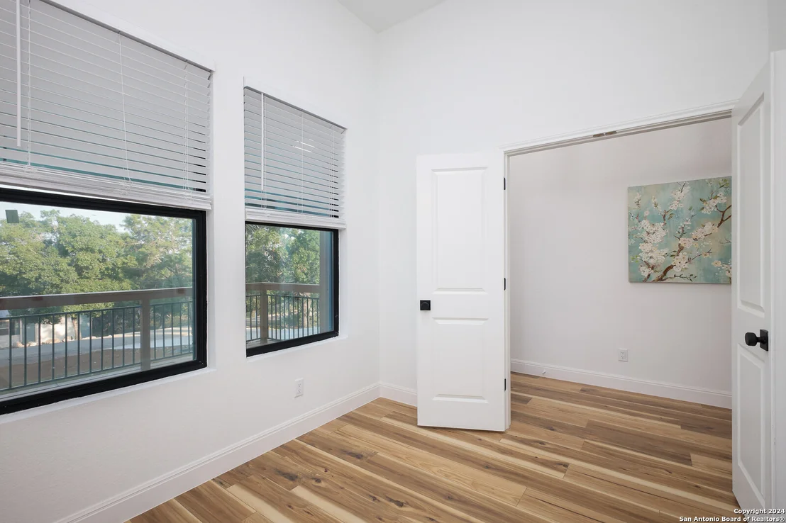 Photo of 1684 winding creek