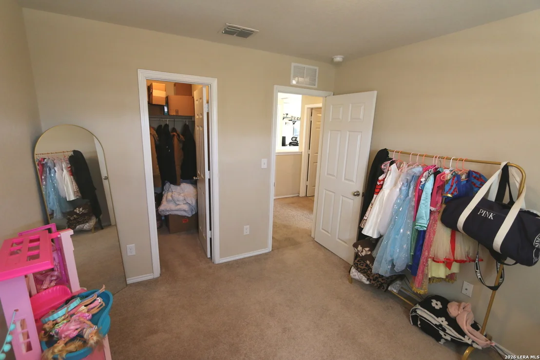 Photo of 449 Auburn Park