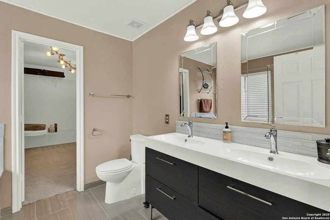 Photo of 121 Bay Willow