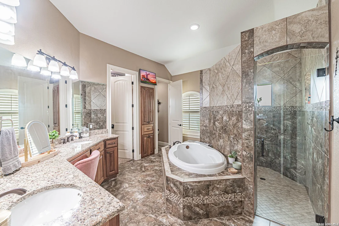 Photo of 819 County Road 356