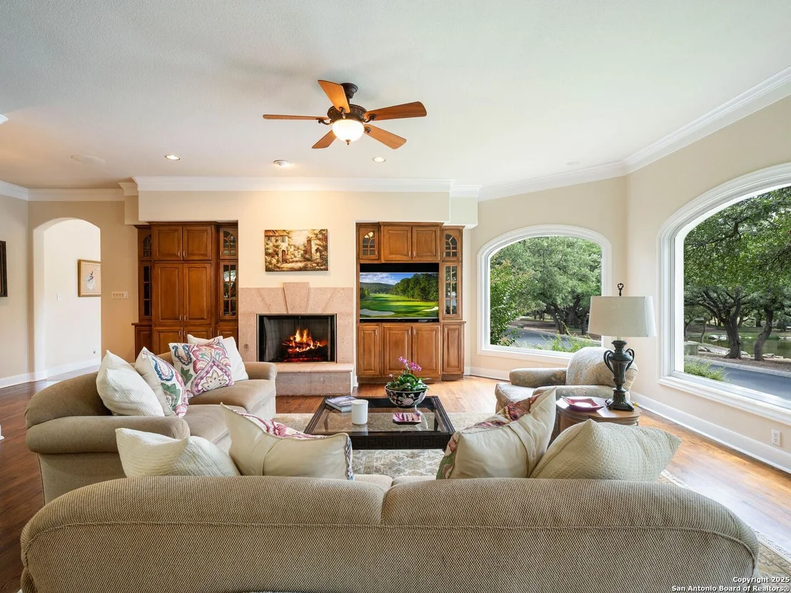 Photo of 43 Stratton Ln