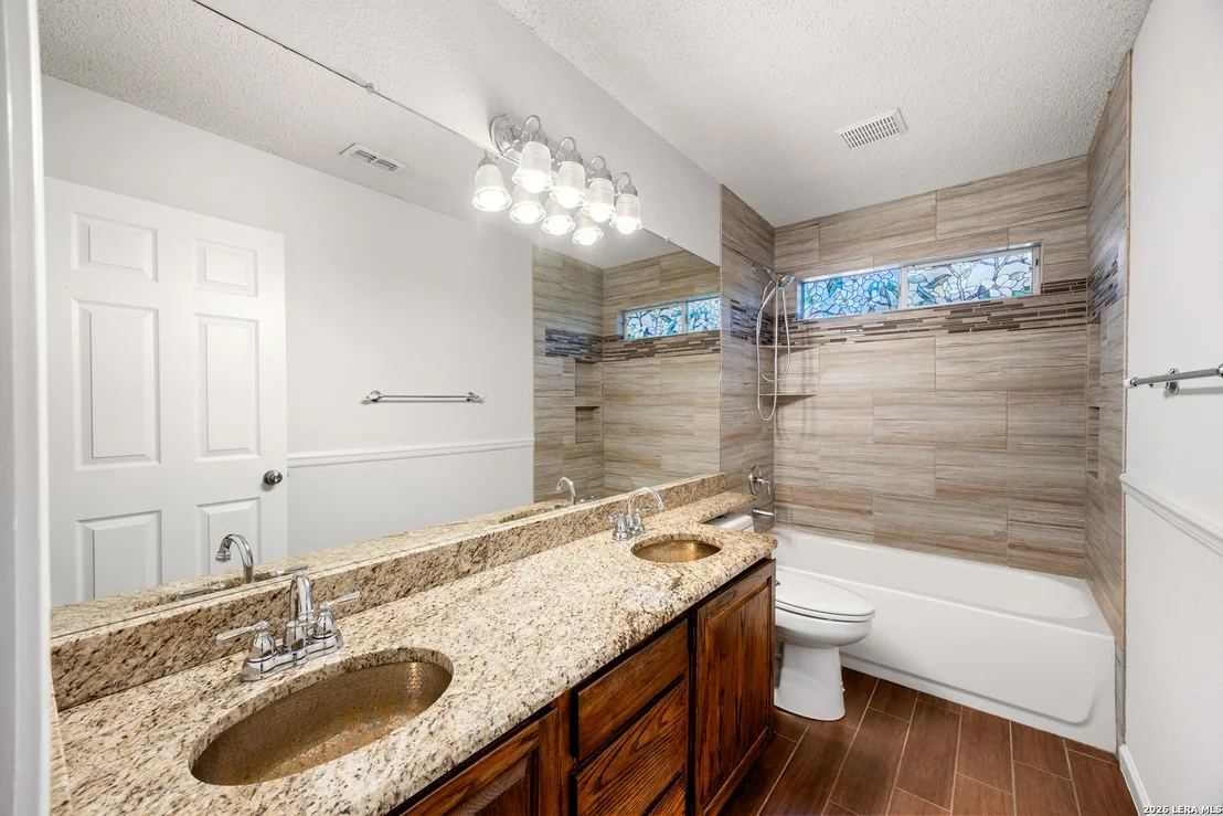 Photo of 25003 SUMMIT HOLW