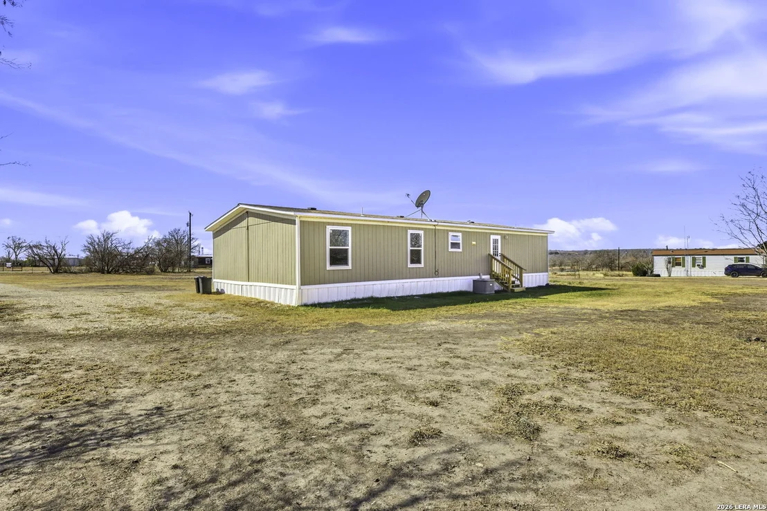 Photo of 393 W County Road 5719