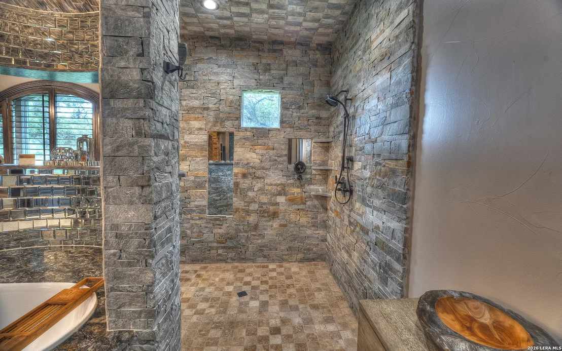 Photo of 200 Skippin Stone Ln