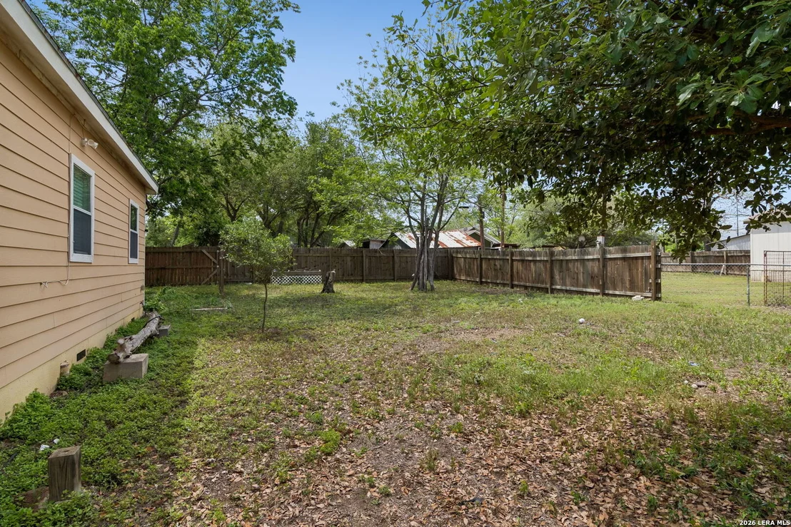 Photo of 810 Lamar
