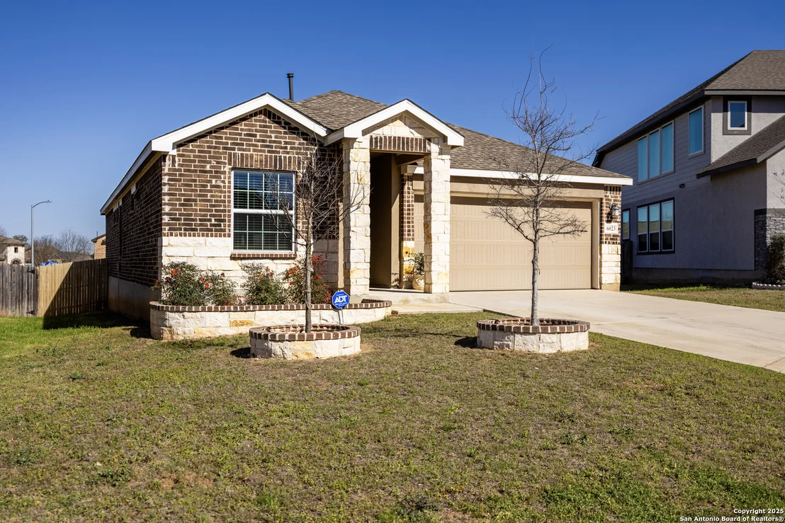 Photo of 6023 Akin Stroll