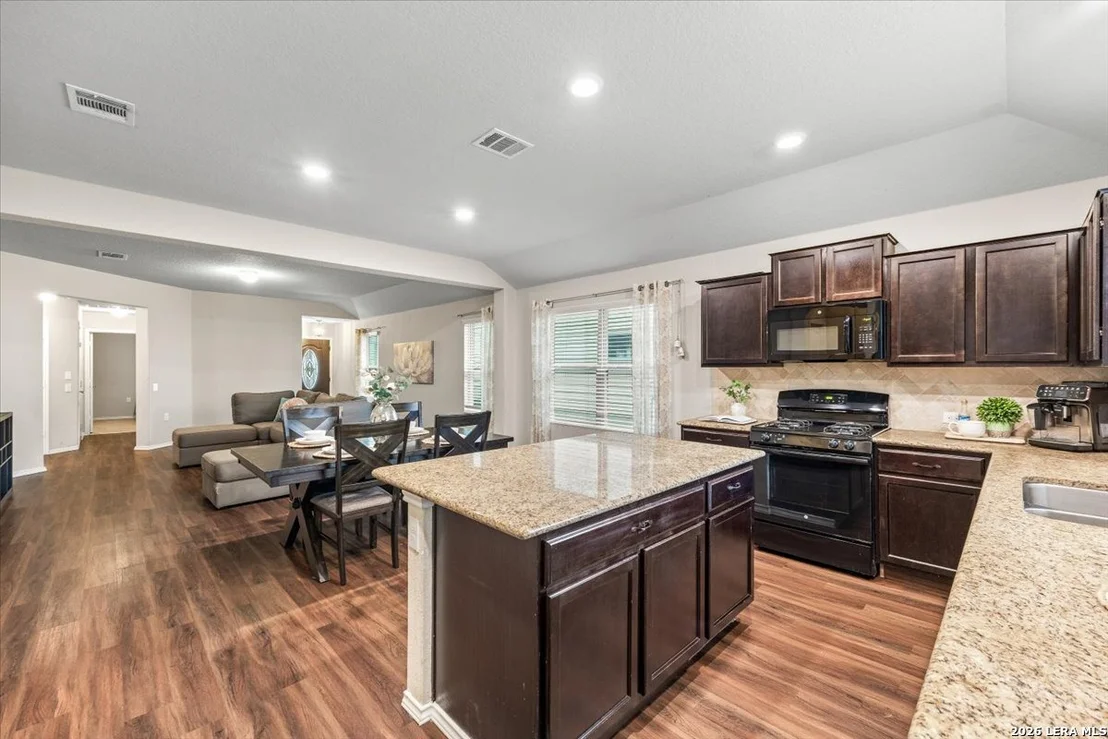 Photo of 5911 Bridle Bend