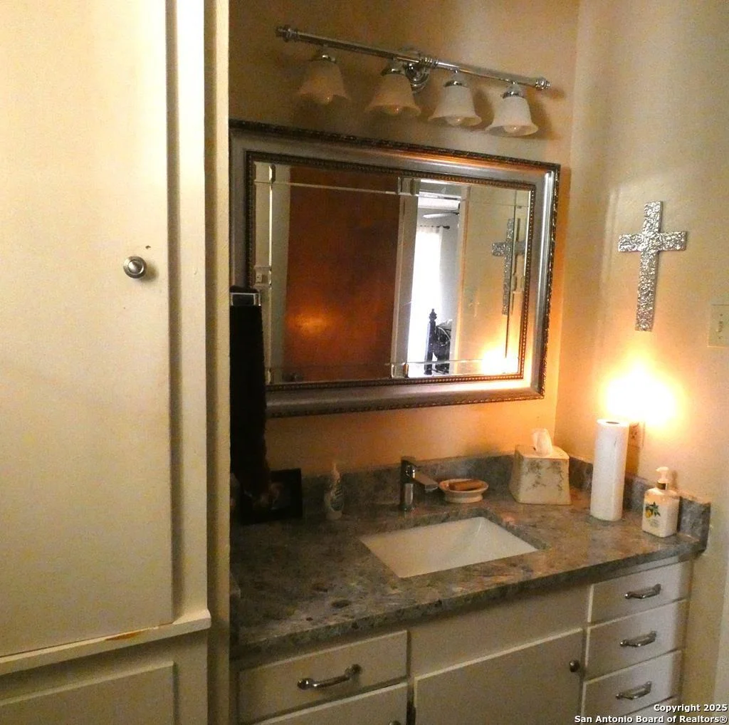 Photo of 218 Kessler Lane