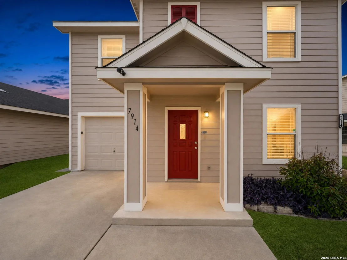Photo of 7914 Cypress Crown