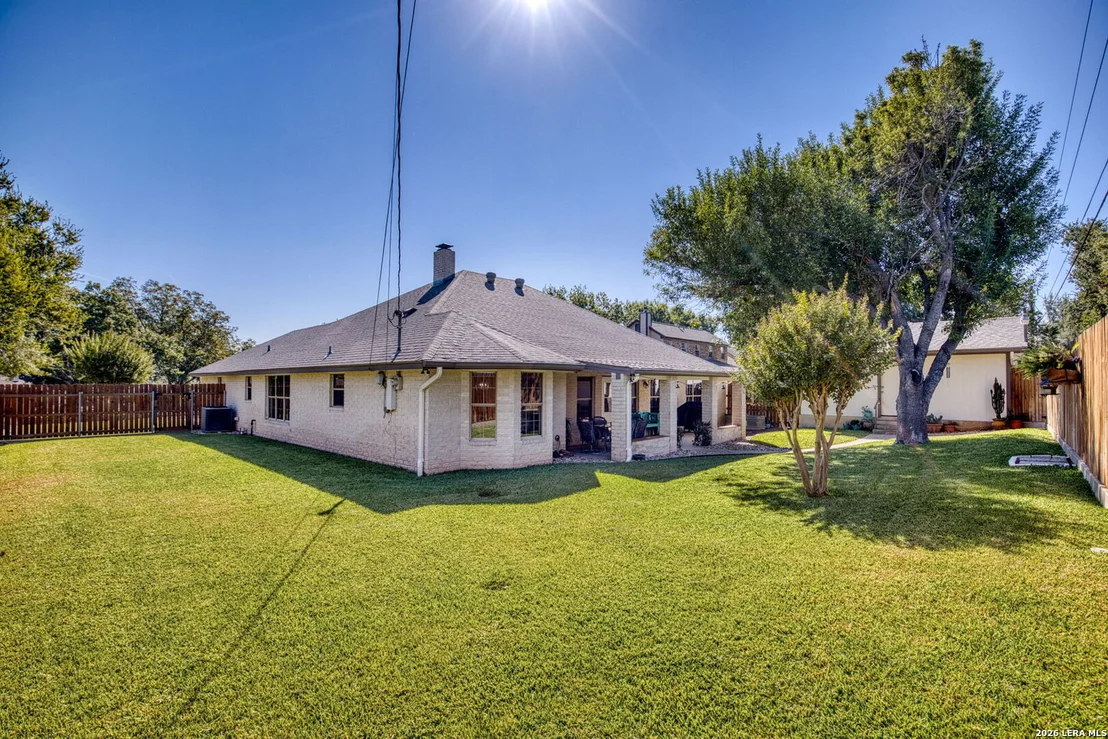 Photo of 205 EDGEWOOD DR