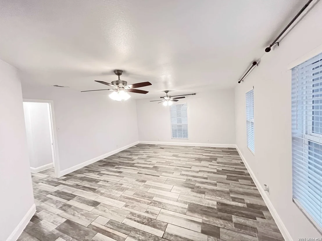 Photo of 12335 Shepherd