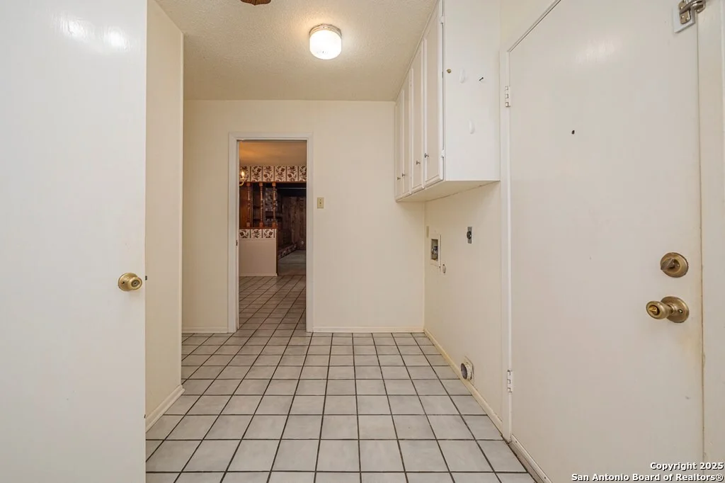 Photo of 23 Encino Loma