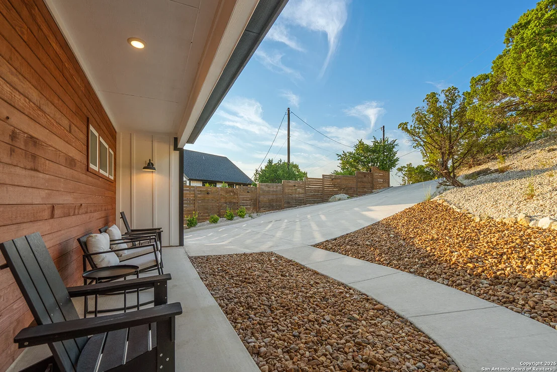 Photo of 460 Stenen Dr.