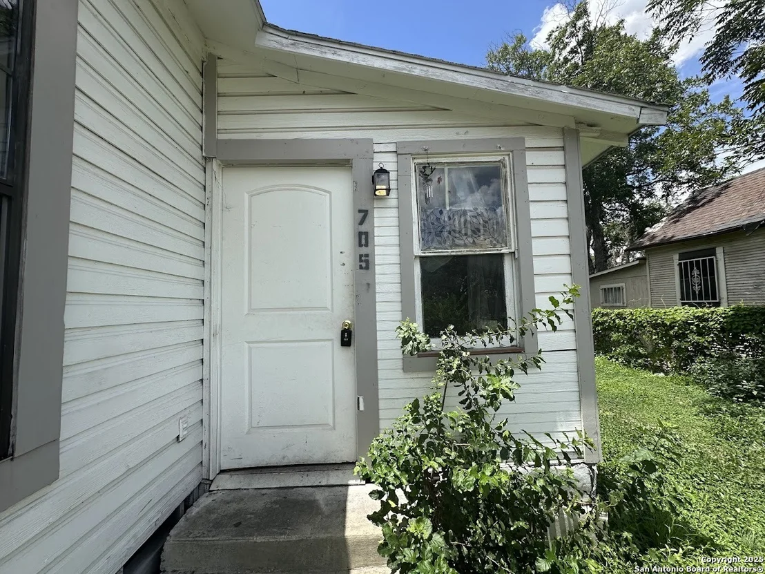 Photo of 705 Paso Hondo
