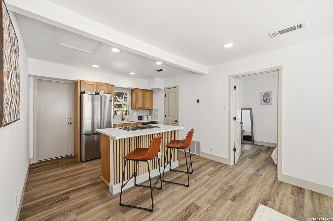 Photo of 103 SHORT ST