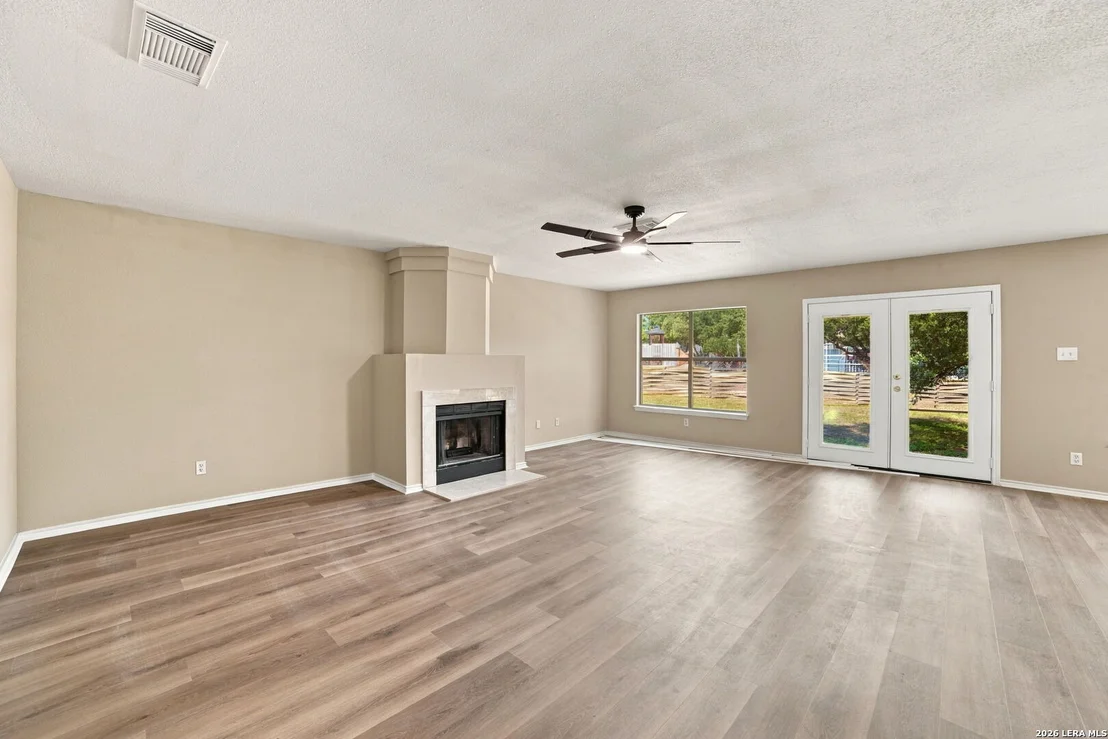 Photo of 281 SAMANTHA DR