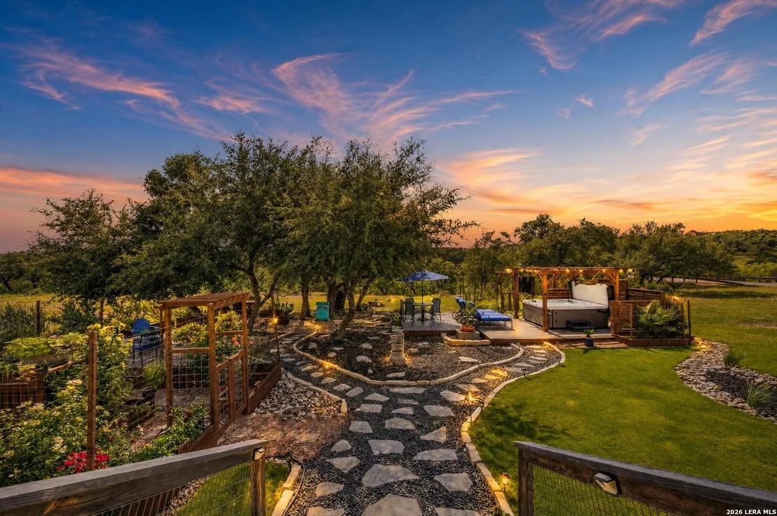 Photo of 2326 Cascada Pkwy