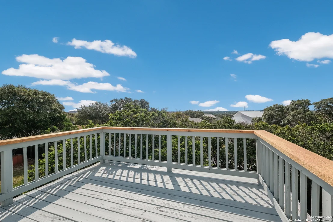 Photo of 726 Mello Oak