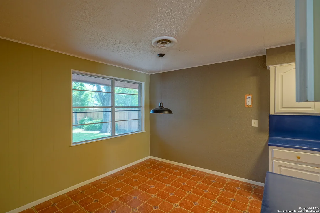 Photo of 426 Windcrest Dr