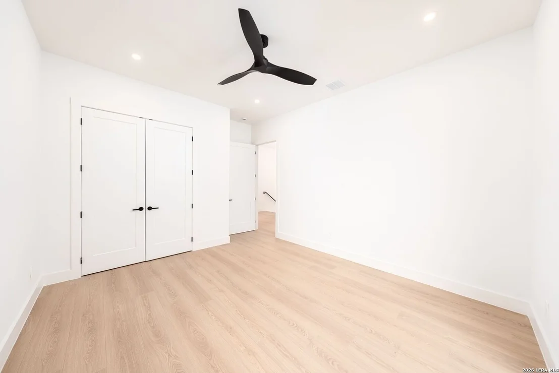 Photo of 16 GRANTHAM GLN