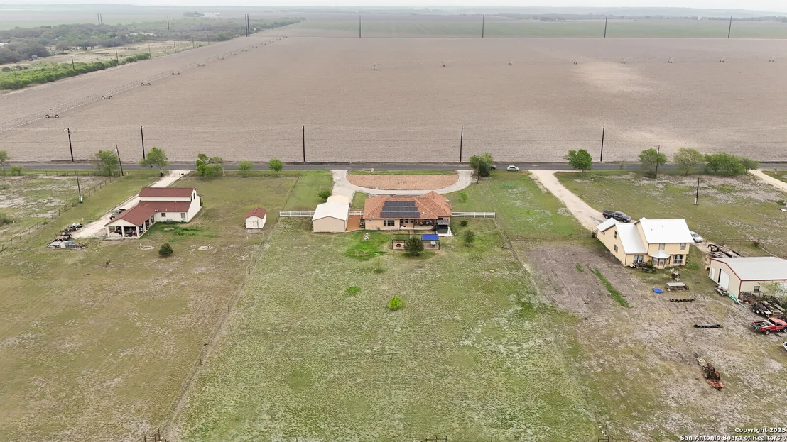 Photo of 861 County Road 464